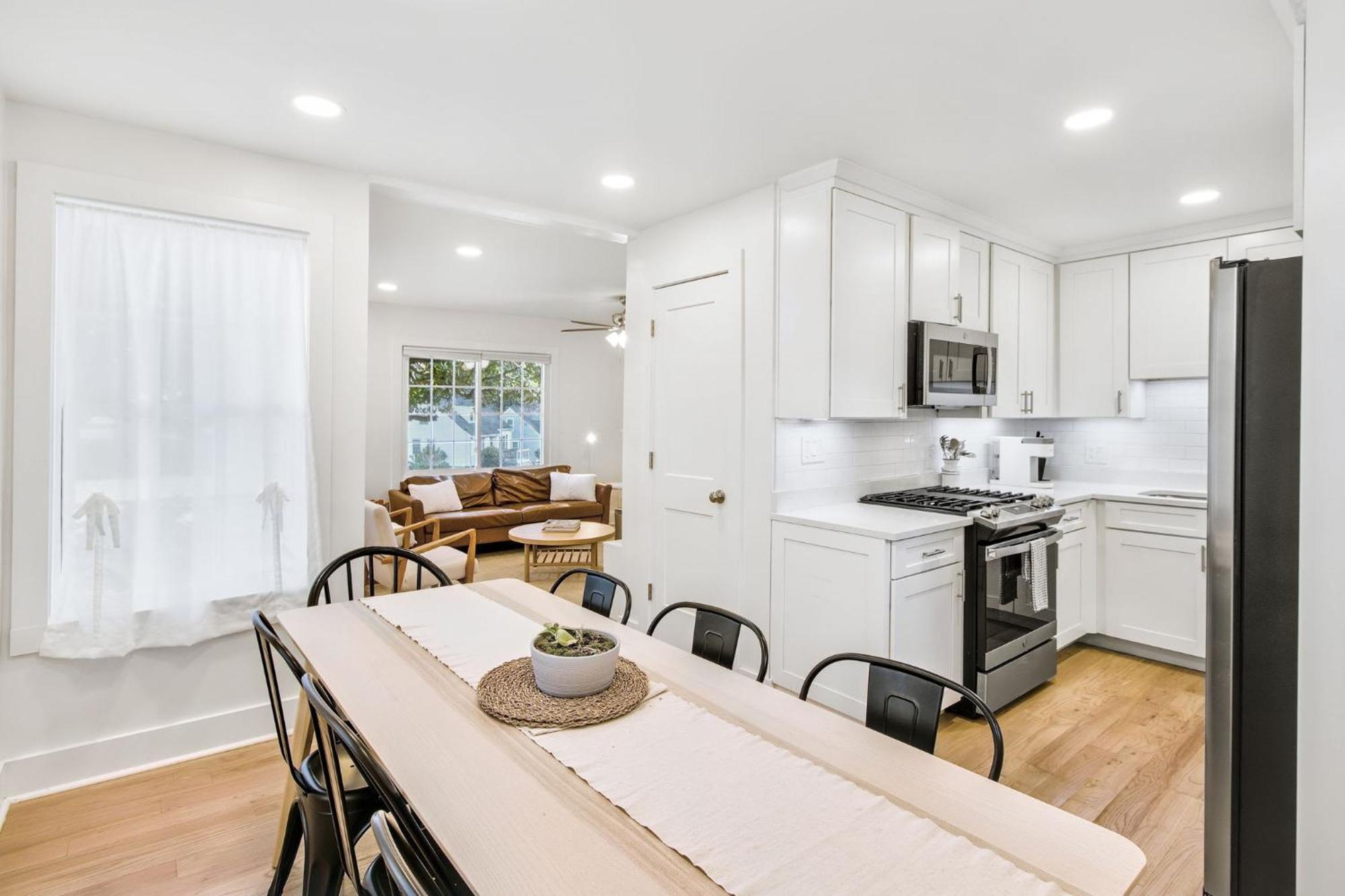 Holiday home Experience Local Living In Chamblee *